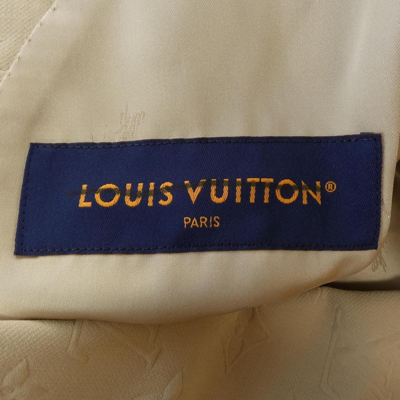 ルイヴィトン LOUIS VUITTON エンボスモノグラムシングルブレステッドジャケット HKJ42EZDC ジャケット