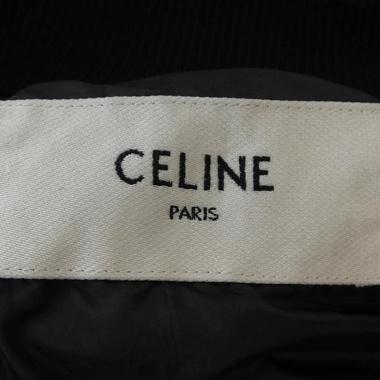 セリーヌ CELINE トリオンフ RV12E1474 ダウンジャケット