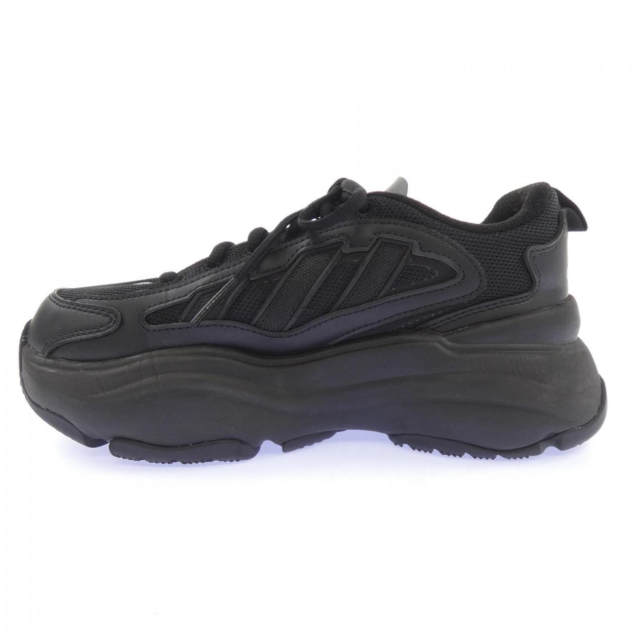 アディダス ADIDAS IG6045 スニーカー