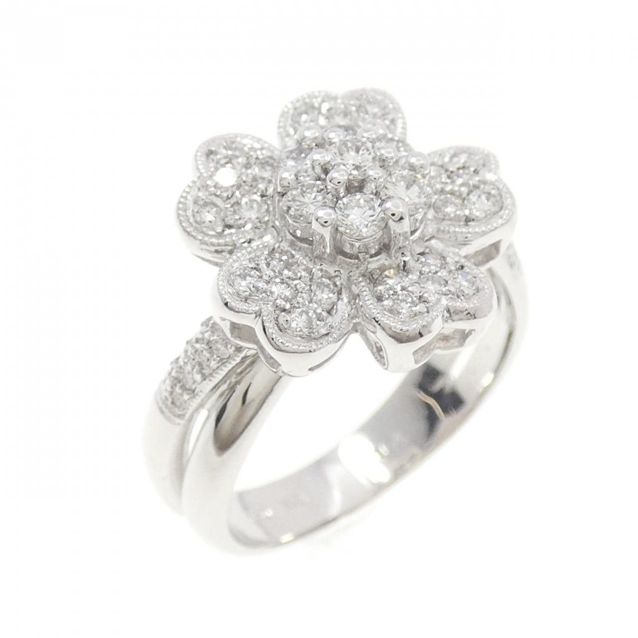 K18WG フラワー ダイヤモンド リング 0.64CT