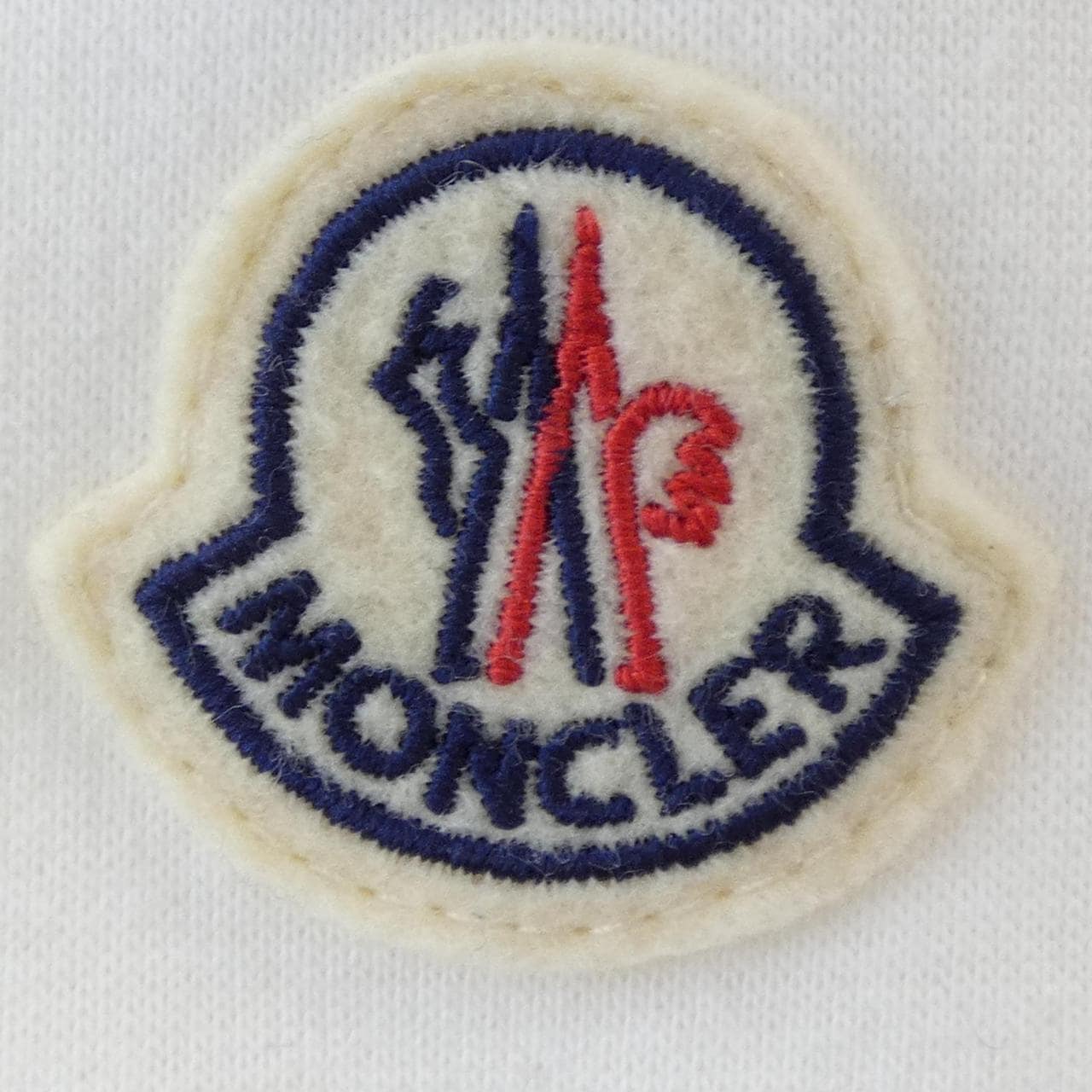 モンクレール MONCLER 20938G00028 ダウンジャケット