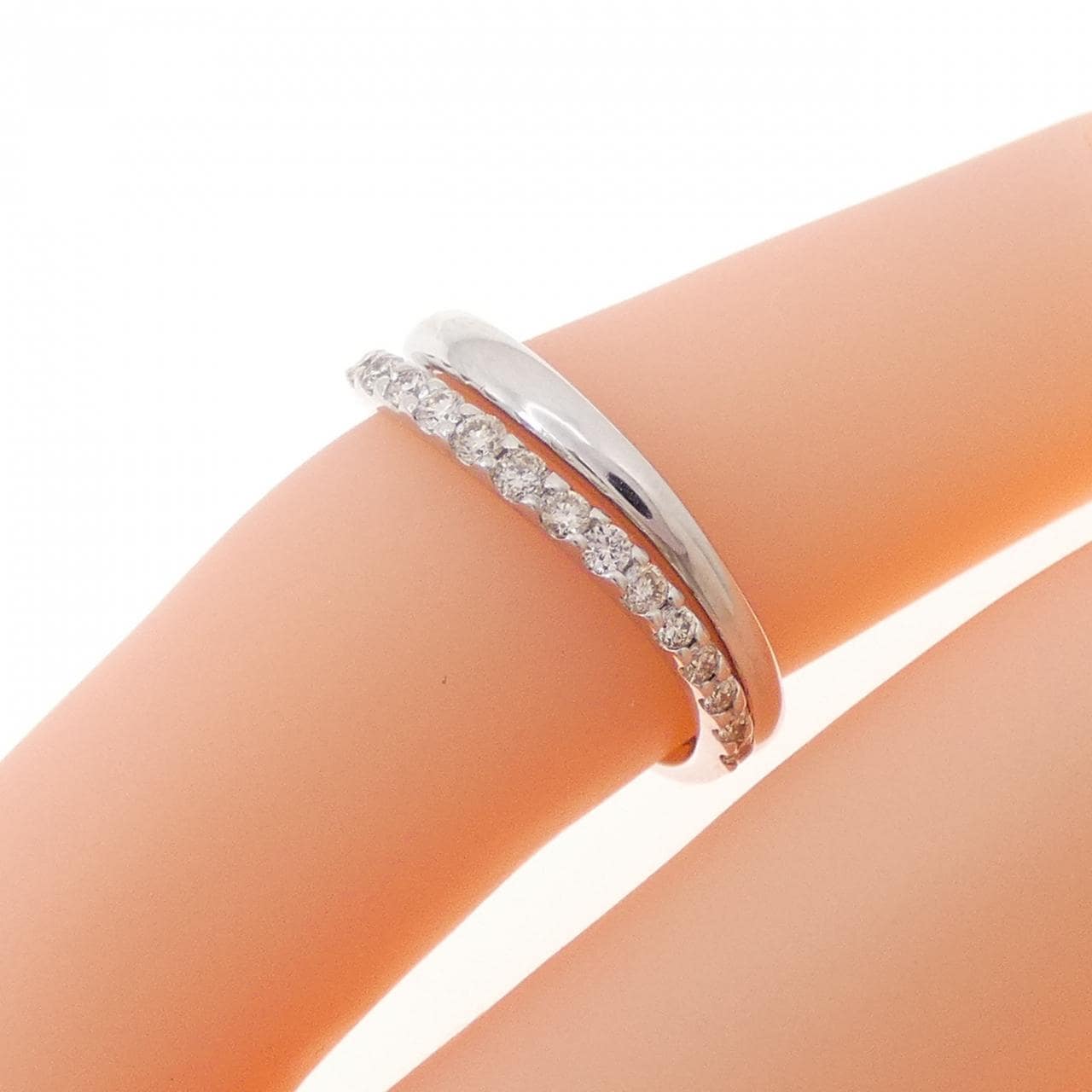 VENDOME Diamond Qeelin 0.15CT