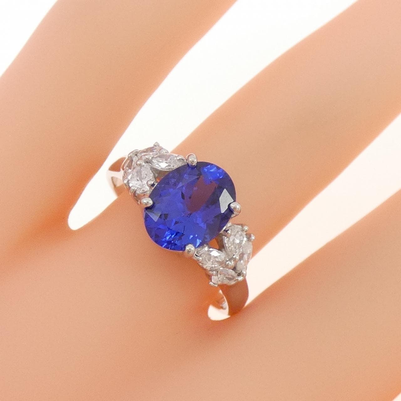 PT900 タンザナイト リング 1.97CT