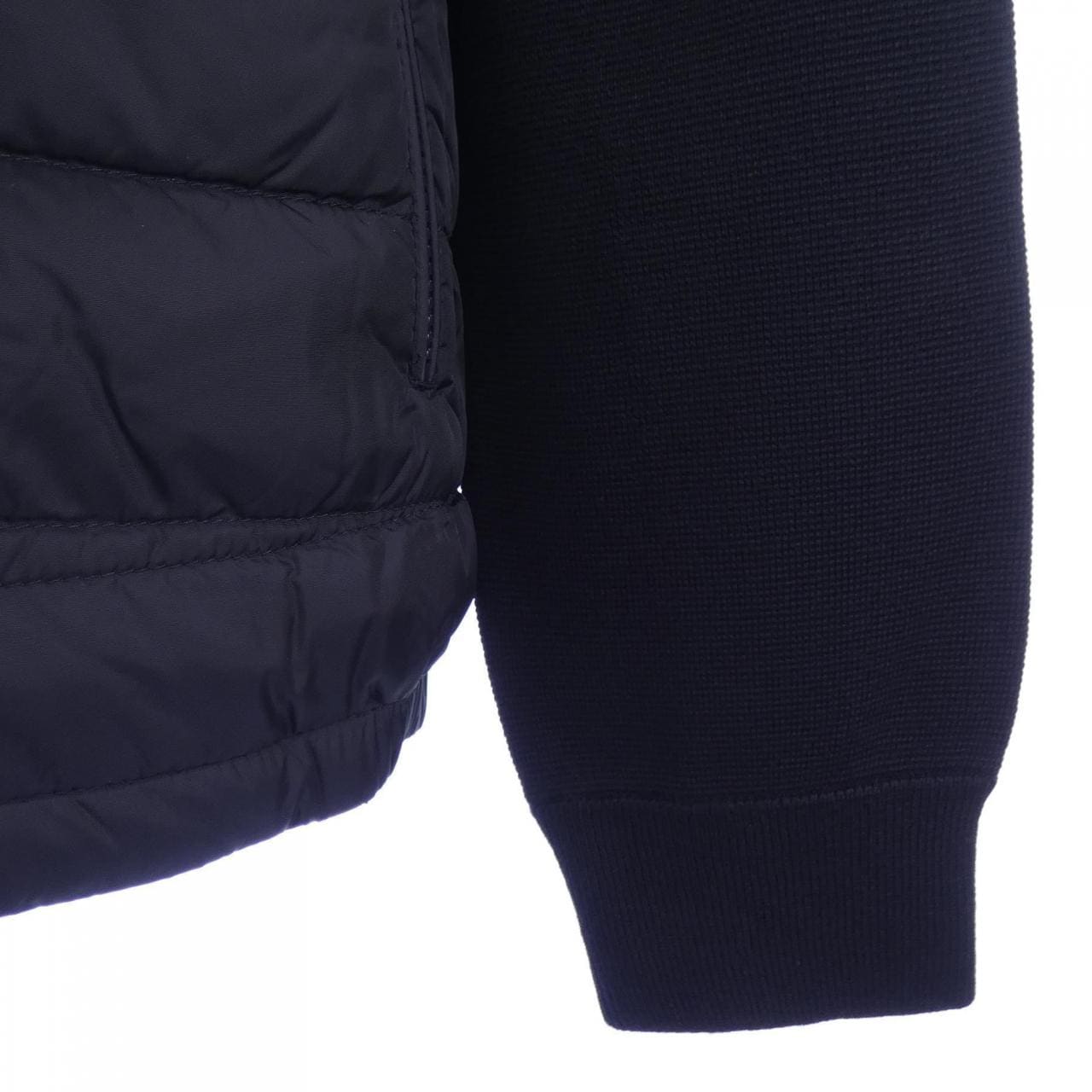 【新品】モンクレール MONCLER K20919B50700 ダウンジャケット