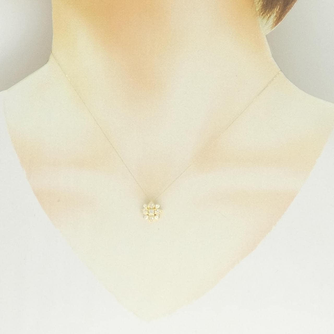 K18YG フラワー ダイヤモンド ネックレス 0.23CT