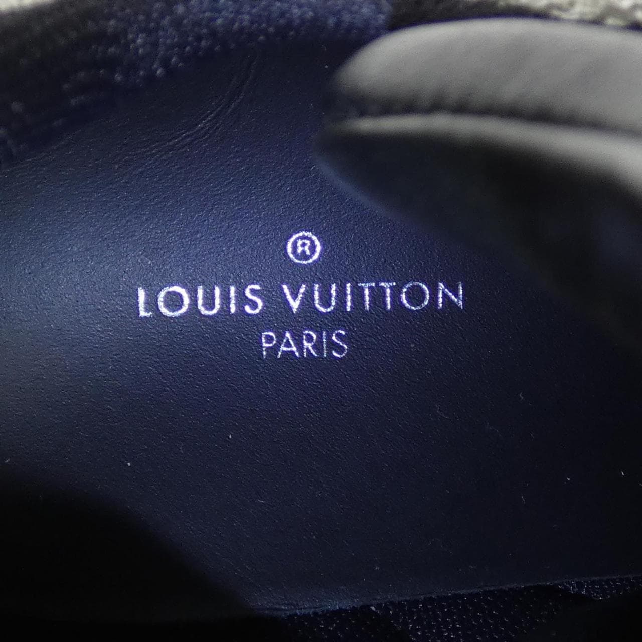 ルイヴィトン LOUIS VUITTON スニーカー