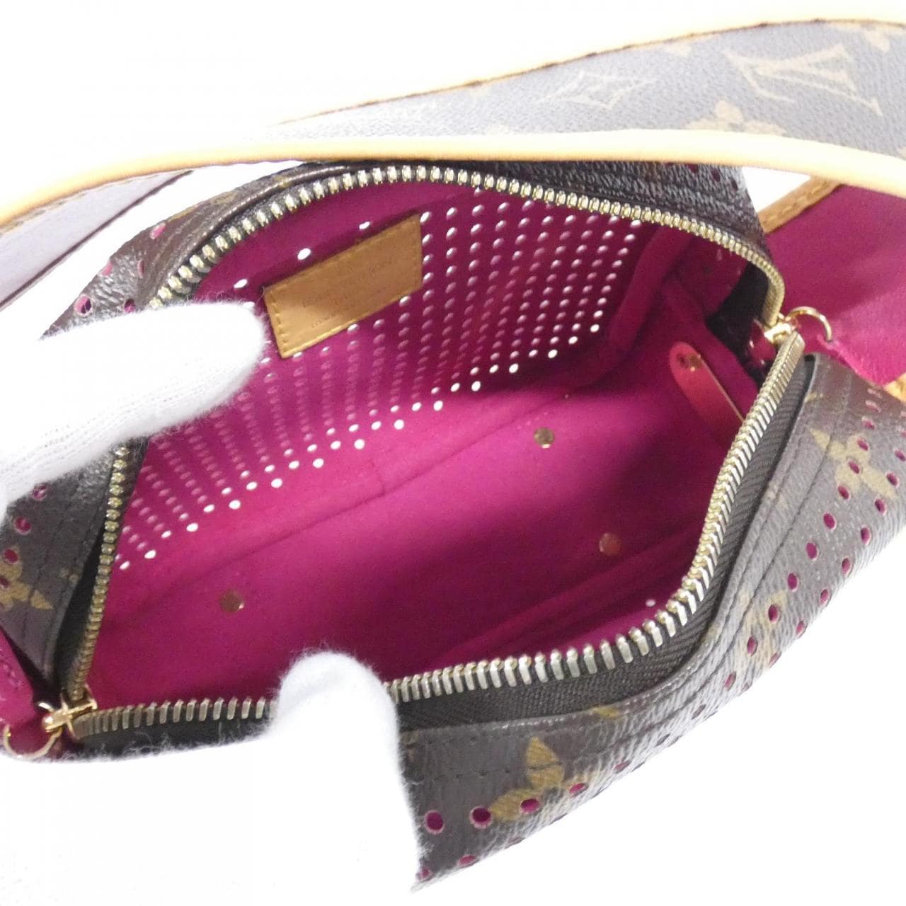 ルイヴィトン モノグラム ペルフォ ミニ トロカデロ M95175 ショルダーバッグ