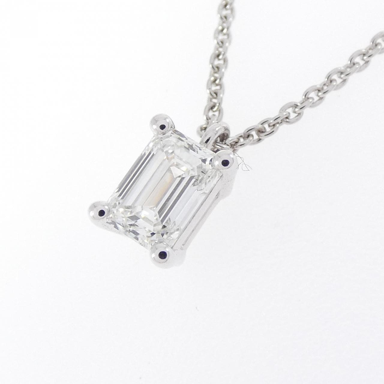 グラフ ダイヤモンド ネックレス 0.52CT G VVS1 エメラルドカット