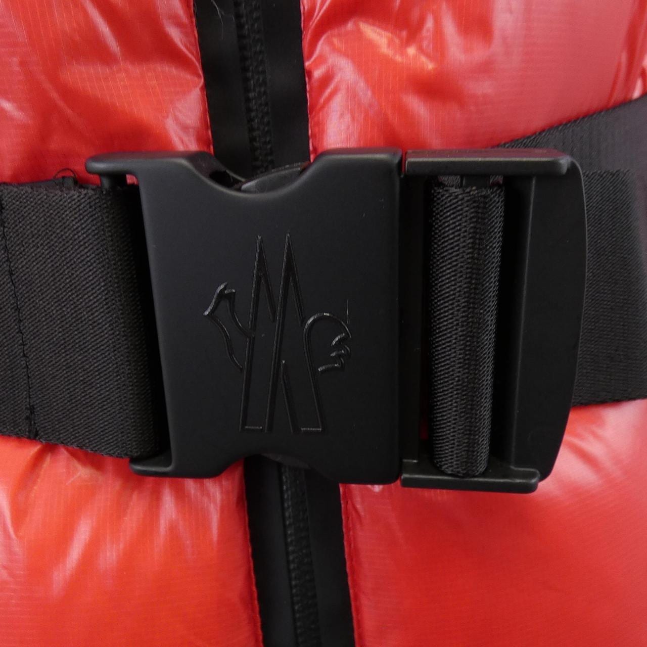 モンクレールガムブルー MONCLER GAMMEBLEU MONTJOUX ダウンジャケット