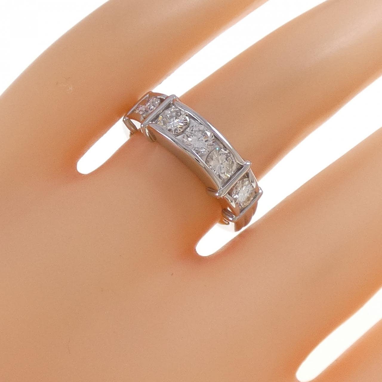 PT900 ダイヤモンド リング 1.00CT