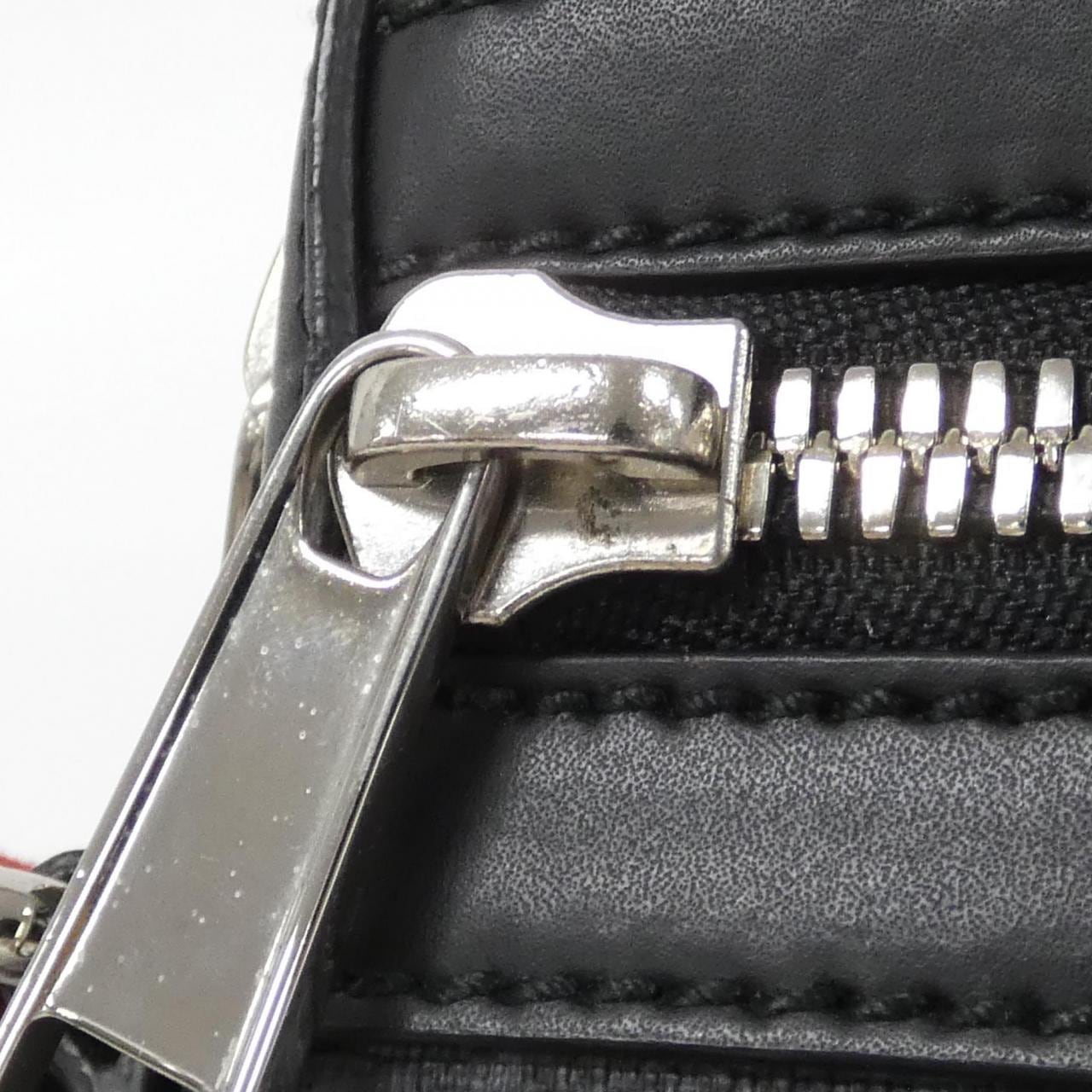 Gucci 598103 K5RLN單肩包
