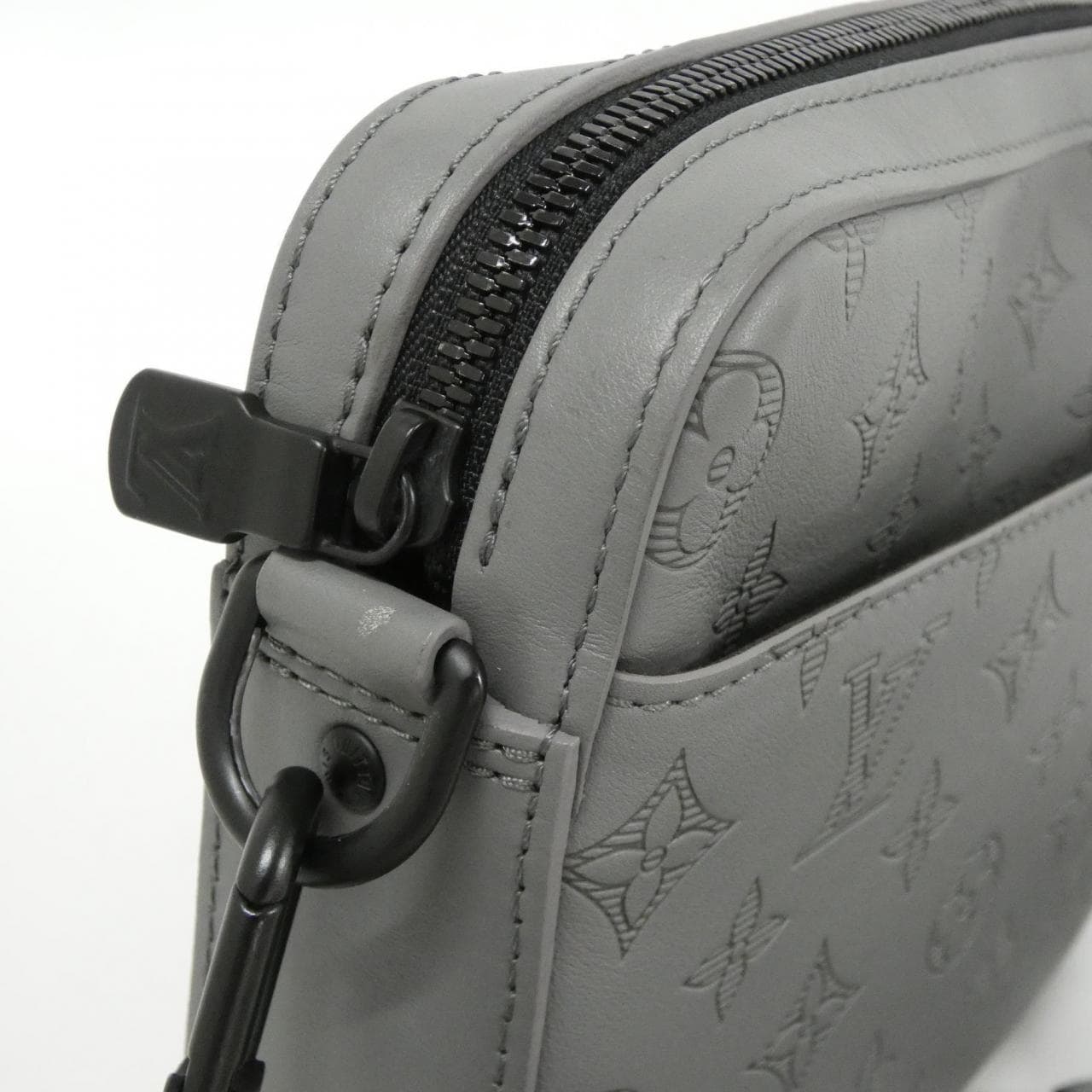 ルイヴィトン モノグラム シャドウ デュオ メッセンジャー M46104 ショルダーバッグ