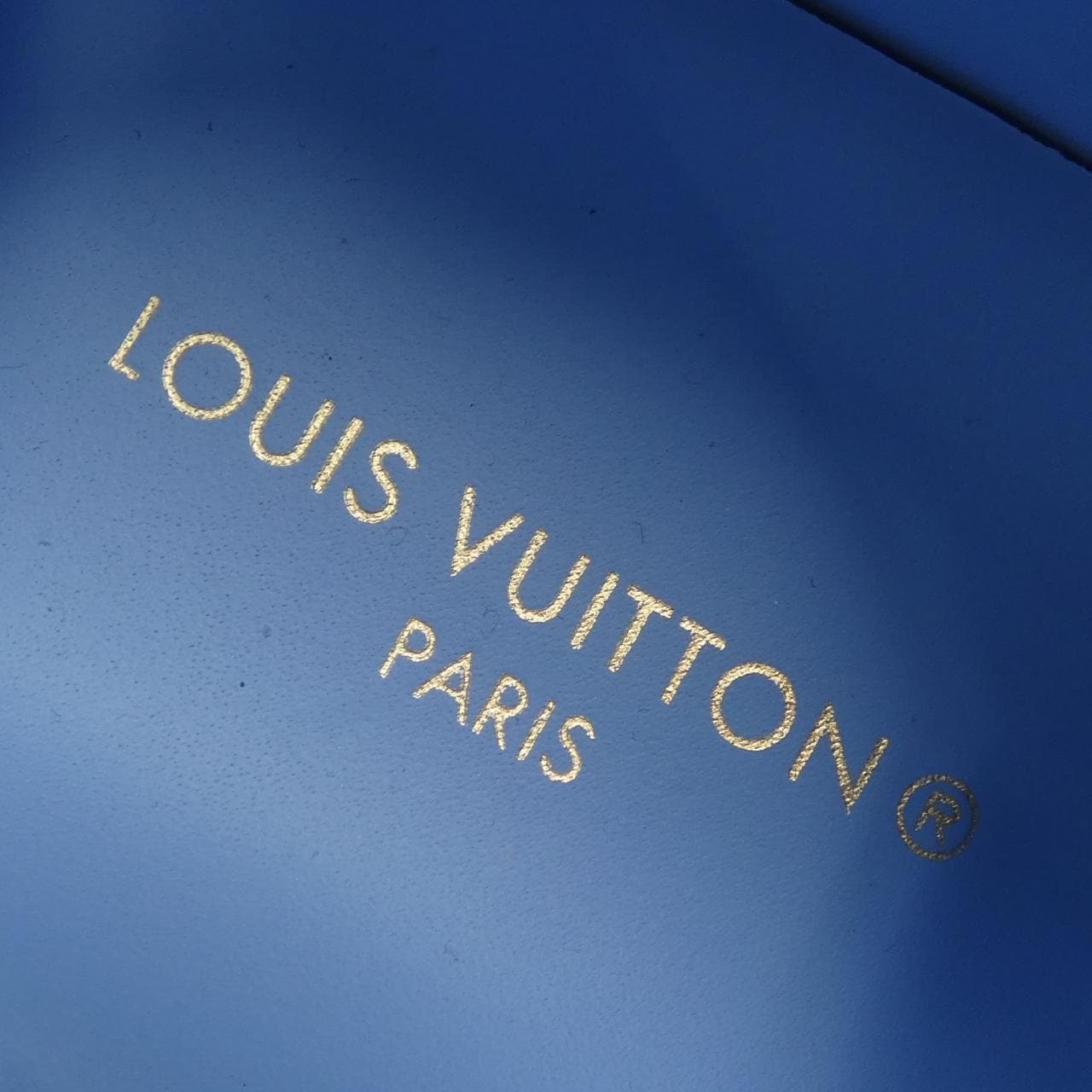 ルイヴィトン LOUIS VUITTON スニーカー