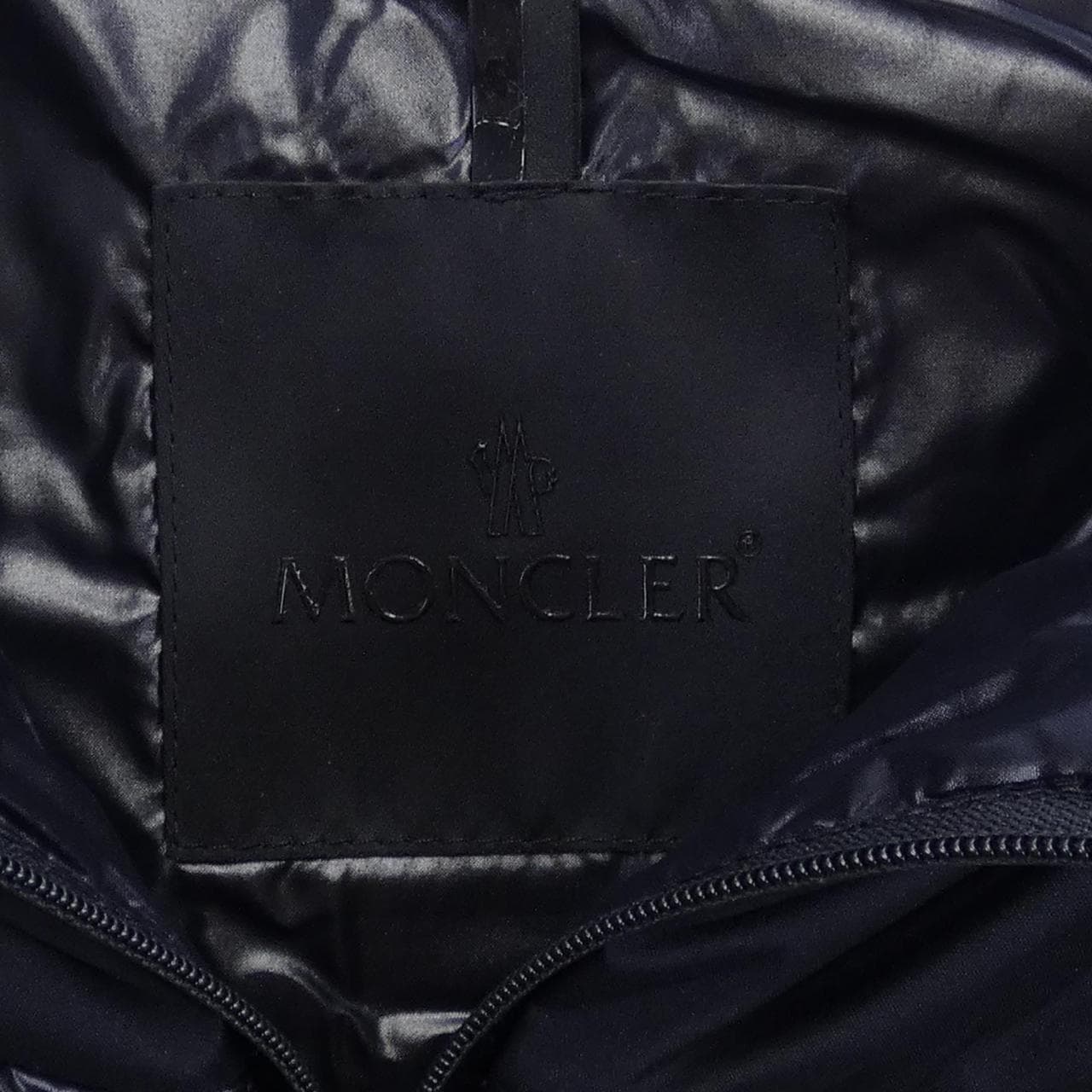 モンクレール MONCLER ダウンジャケット