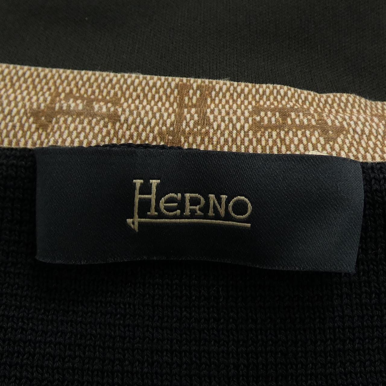 ヘルノ Herno MC000154U 72032 ジャケット