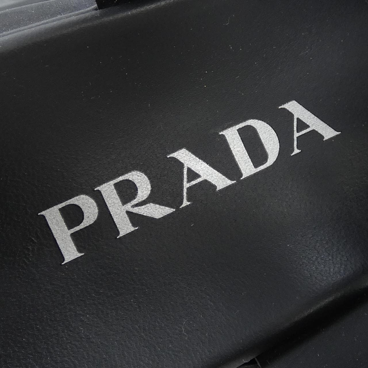 プラダ PRADA トライアングルロゴ モノリス 1X853M フォームラバー サンダル