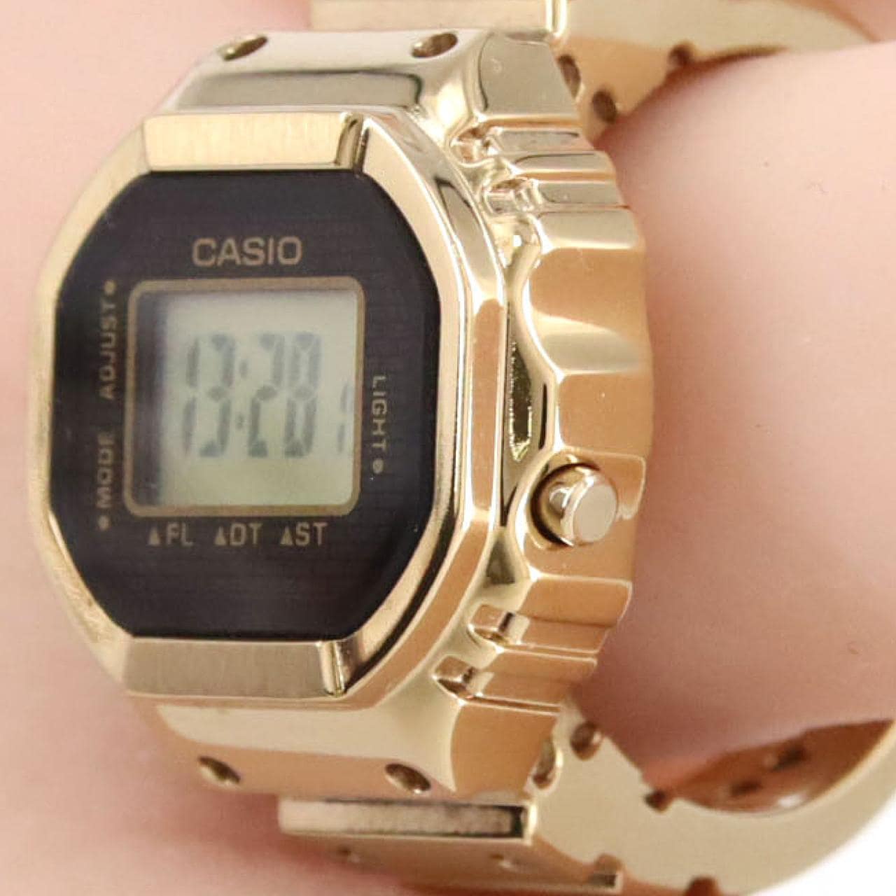 カシオ リングウォッチ GP CRW-001G-9JR GP クォーツ