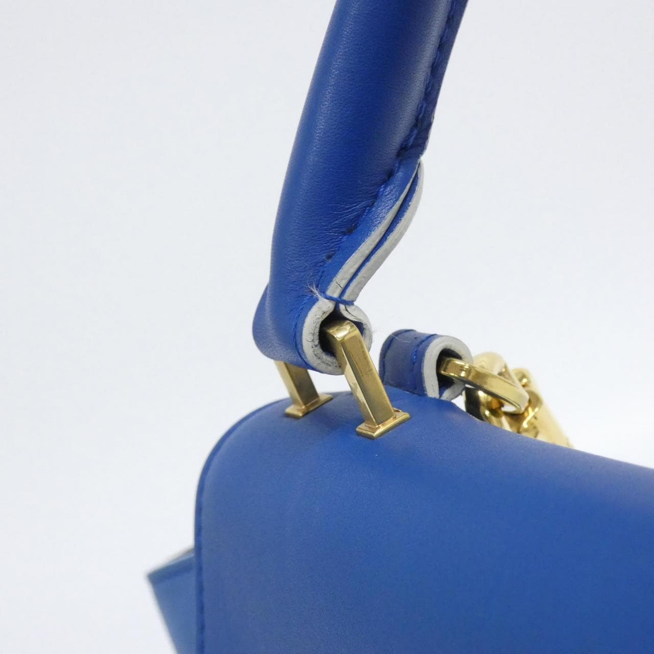 セリーヌ スモール トラペーズ 174683AAY バッグ