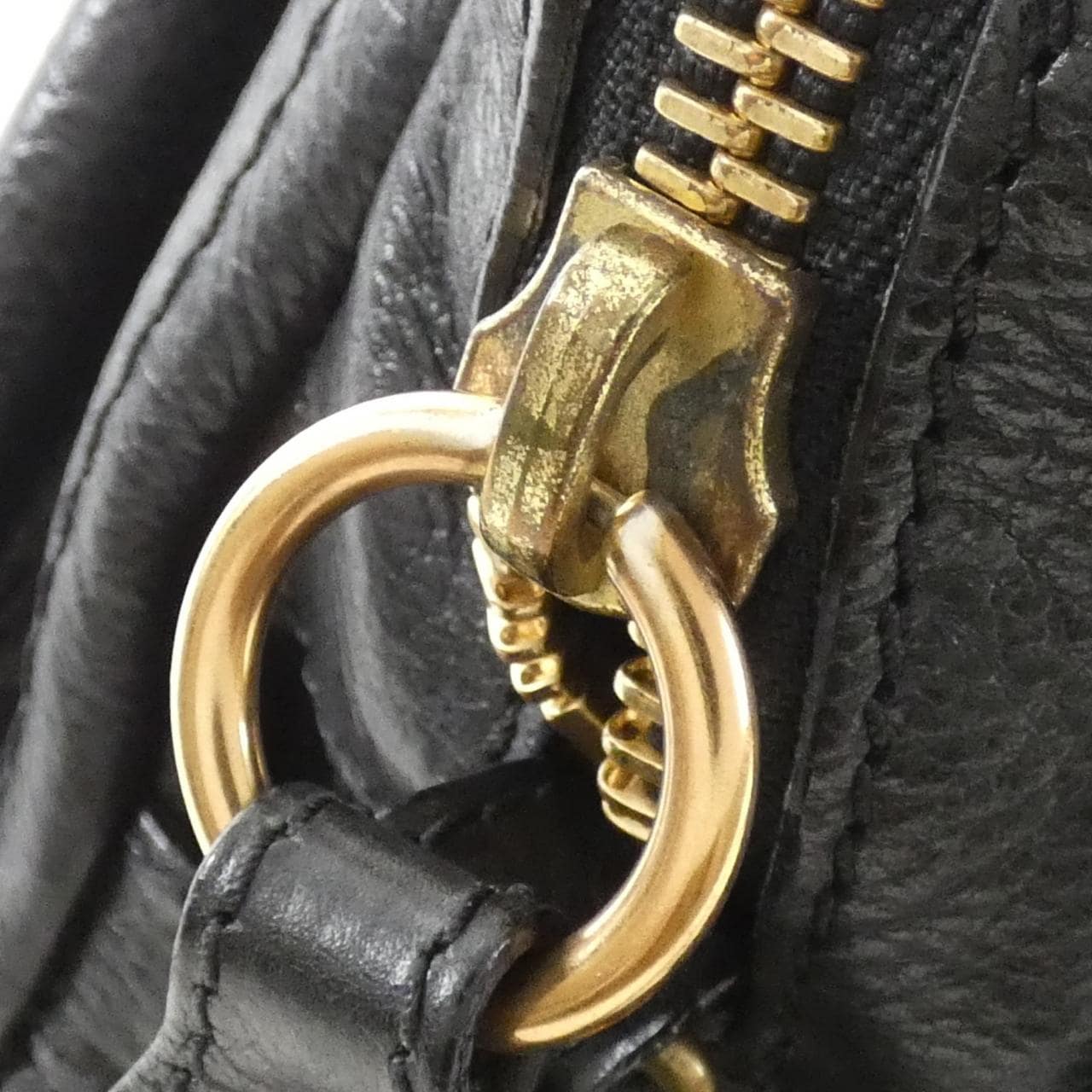 クロエ パラティ 8HS891 043 バッグ