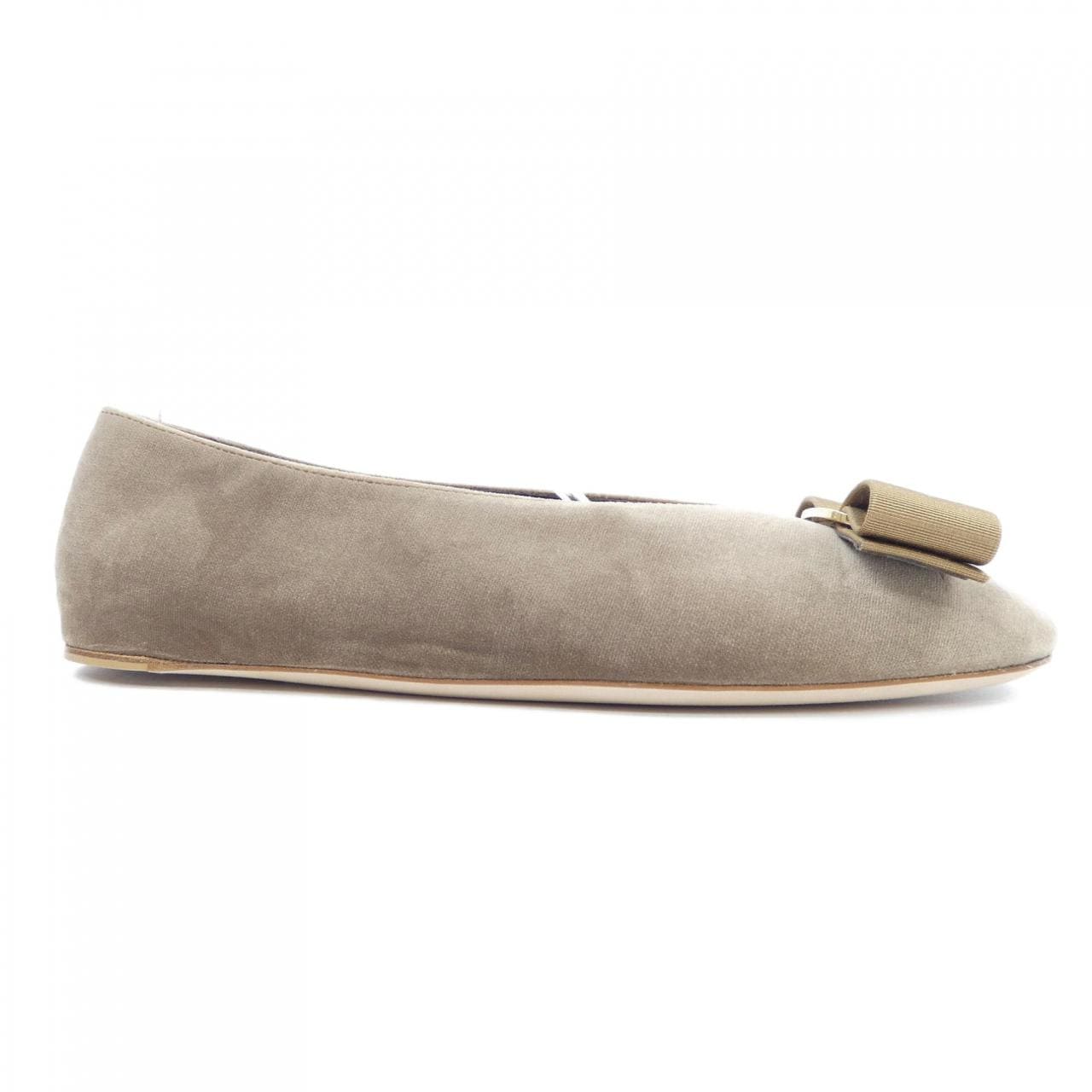 FERRAGAMO平底鞋