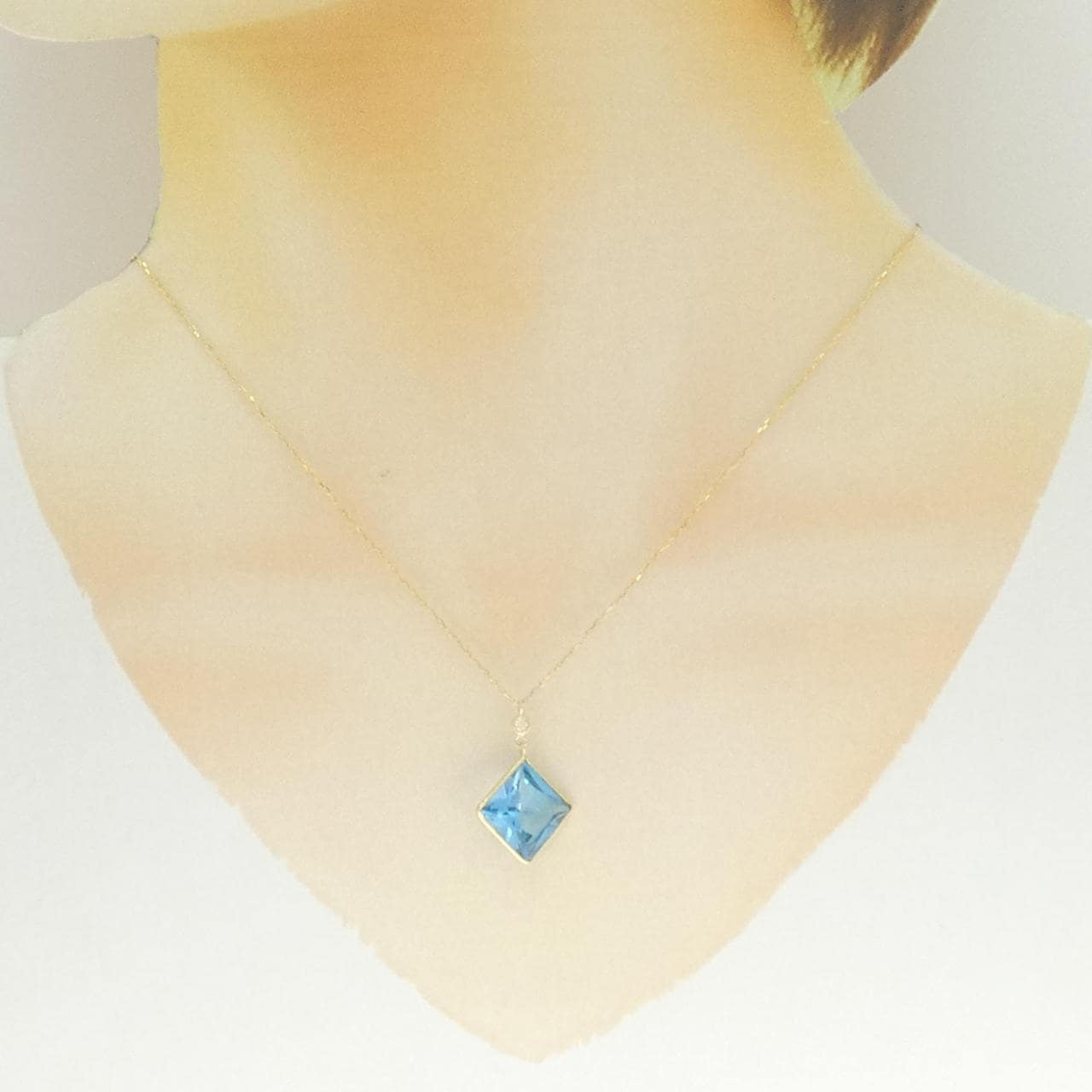 K18YG ブルートパーズ ネックレス