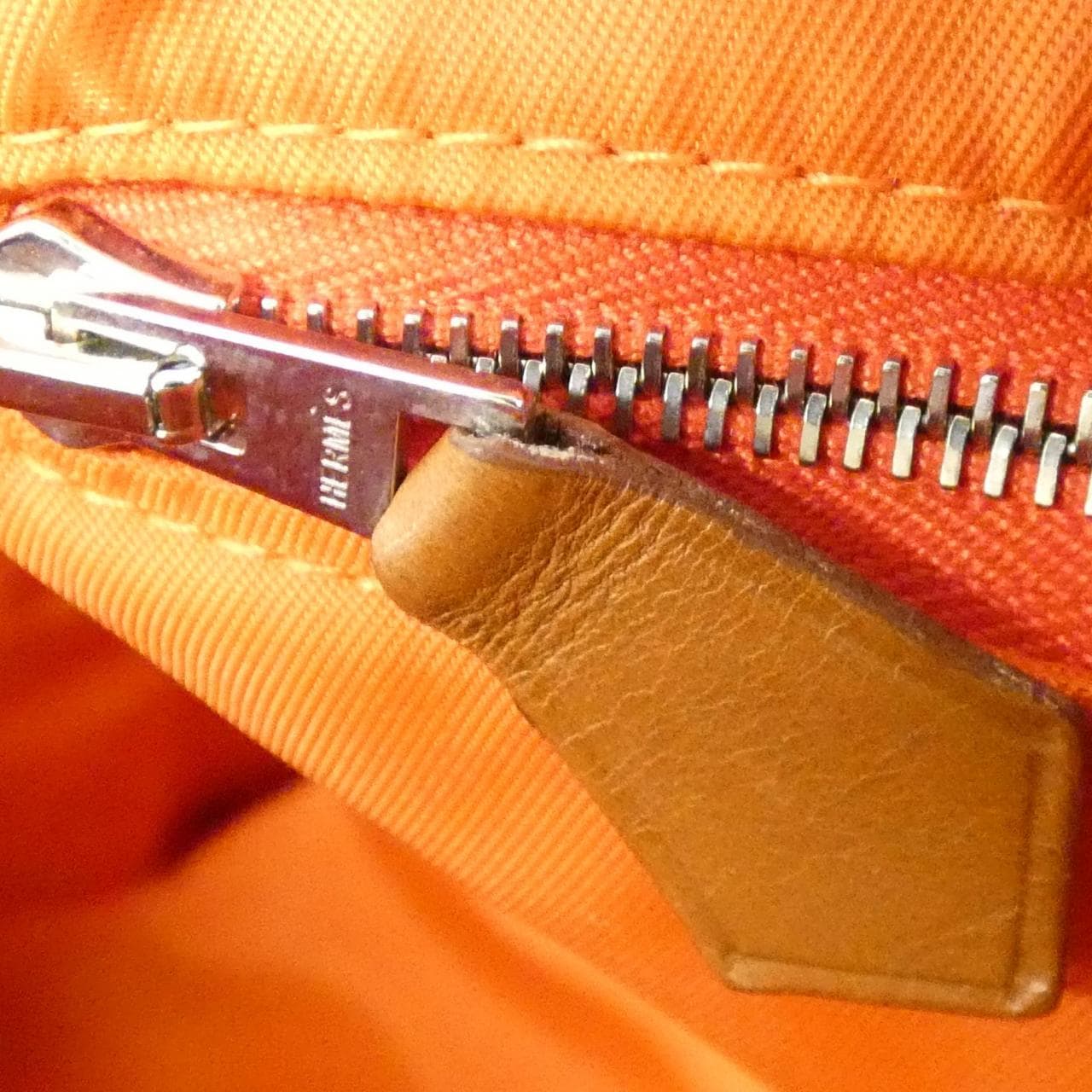 エルメス CARRE EN CRAVATES フールビ 25cm 067592CK ポーチ