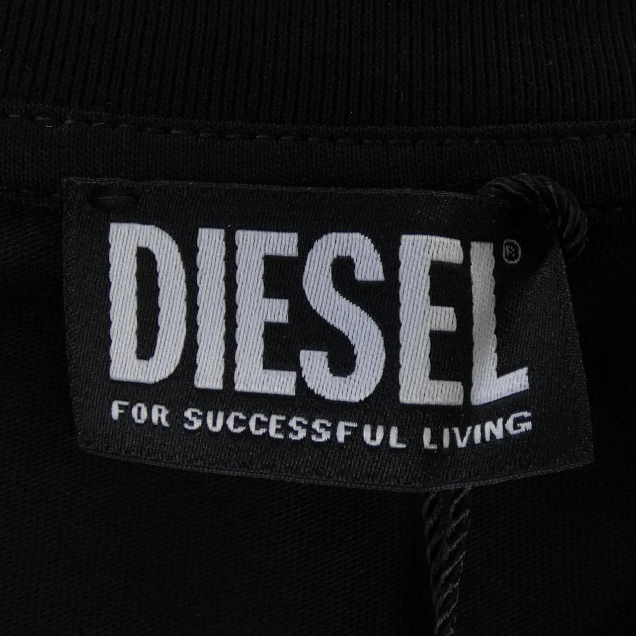ディーゼル DIESEL A16861 RPAT1 900 Tシャツ