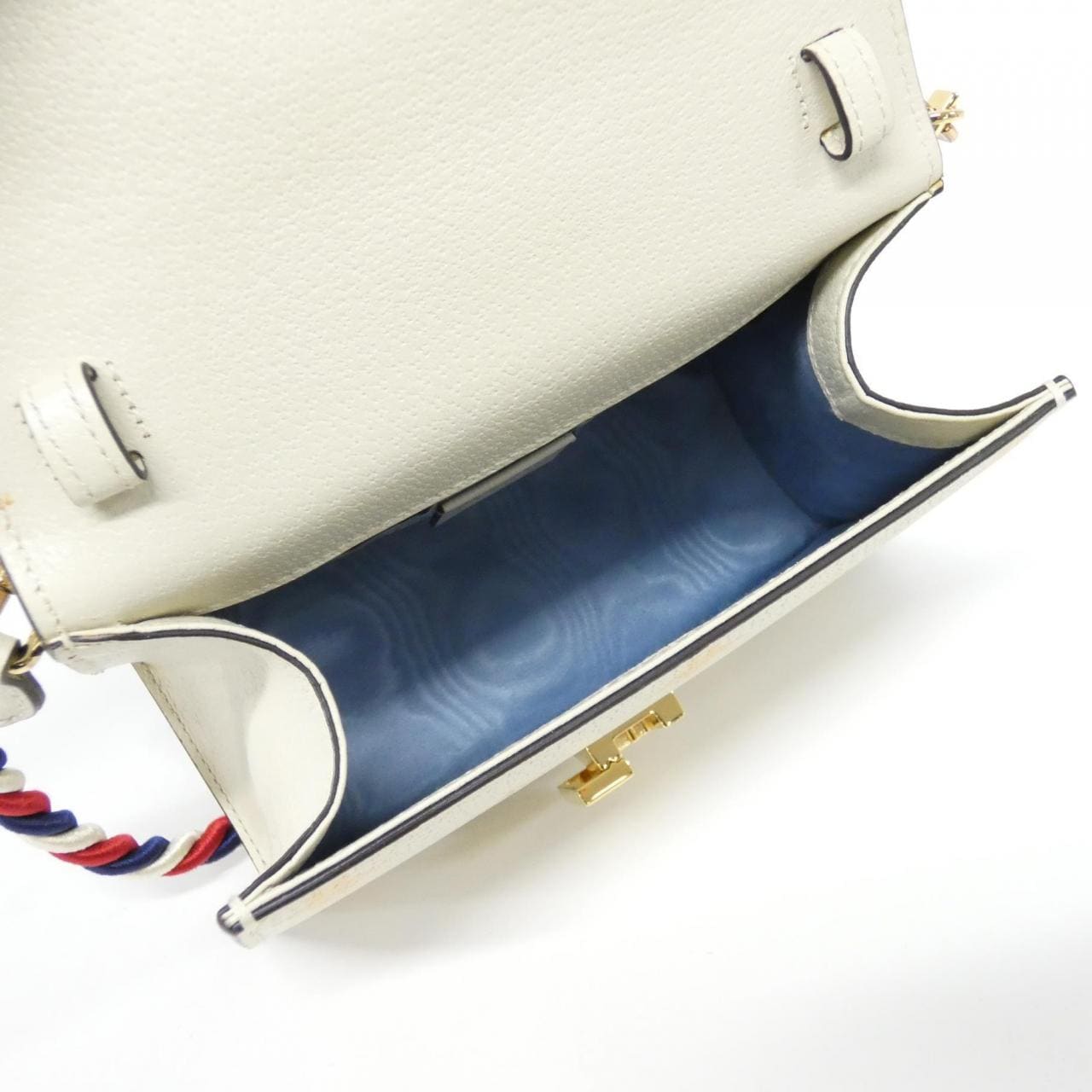 グッチ SYLVIE 470270 バッグ