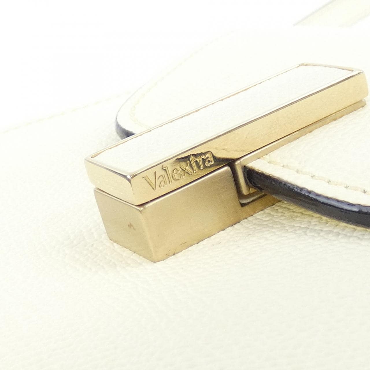 ヴァレクストラ VALEXTRA イジィデ ISIDE WBES0022028LOC99 BAG