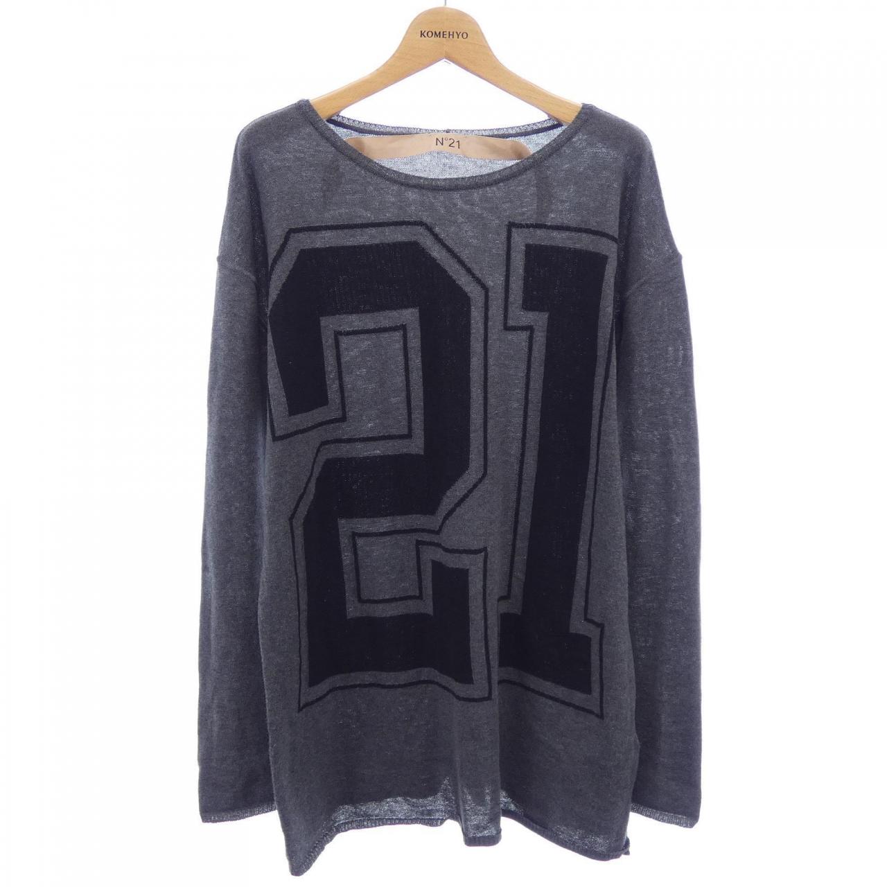 ヌメロヴェントゥーノ N°21 ニット