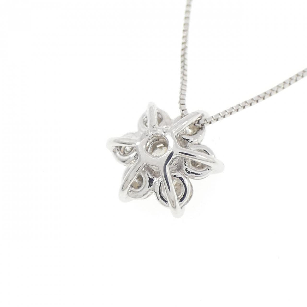 K18WG フラワー ダイヤモンド ネックレス 0.50CT