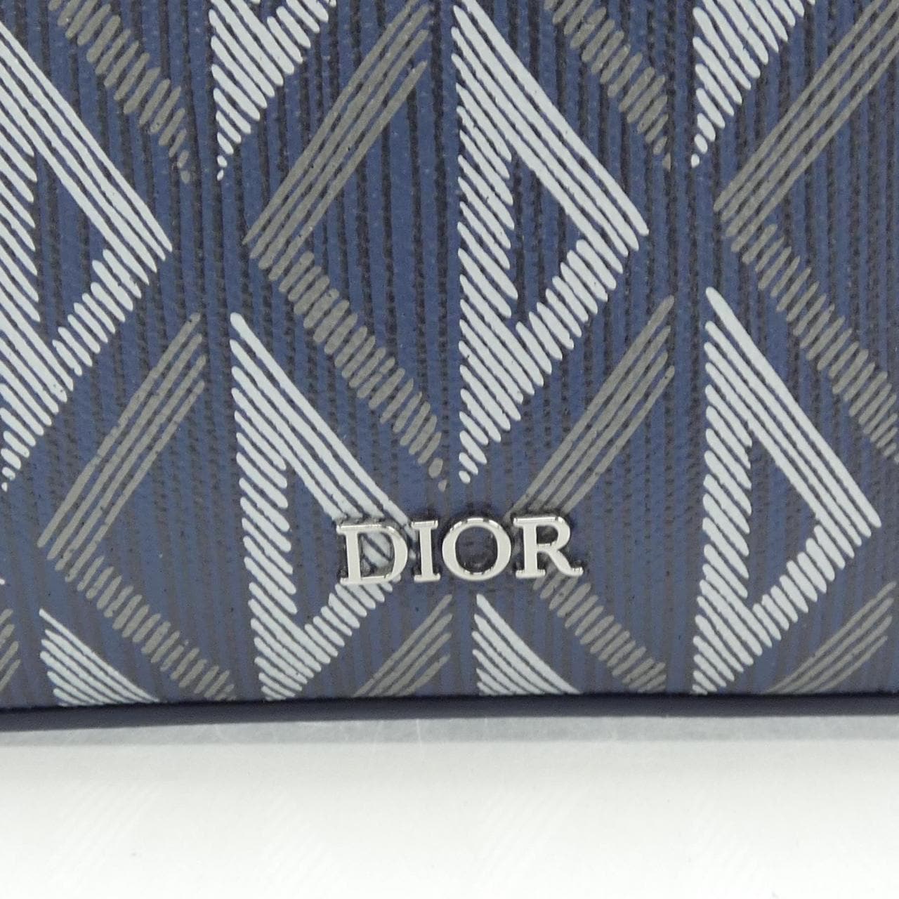 DIOR包