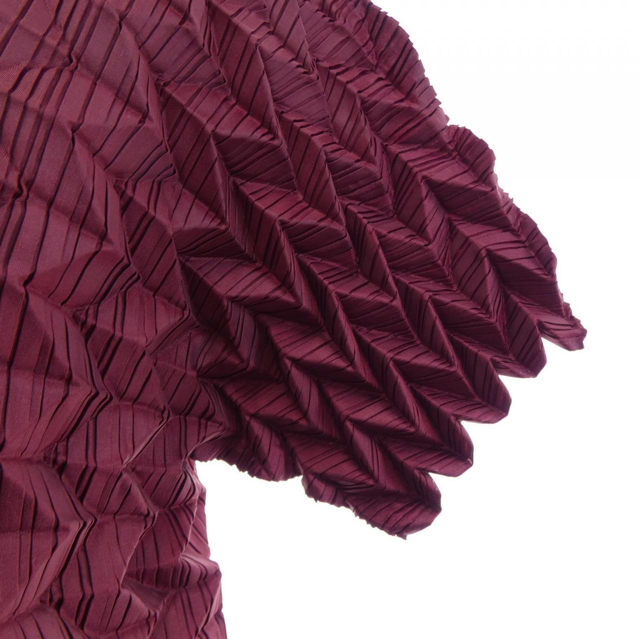 イッセイミヤケ ISSEY MIYAKE IM33FJ120 トップス