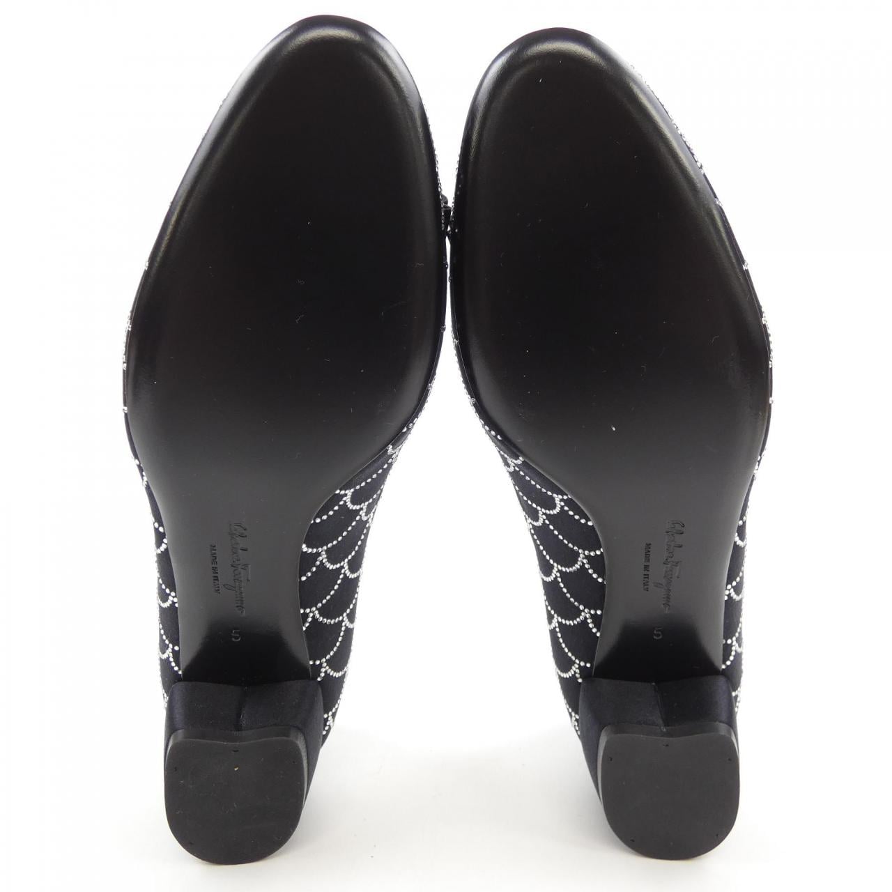 サルヴァトーレフェラガモ SALVATORE FERRAGAMO パンプス