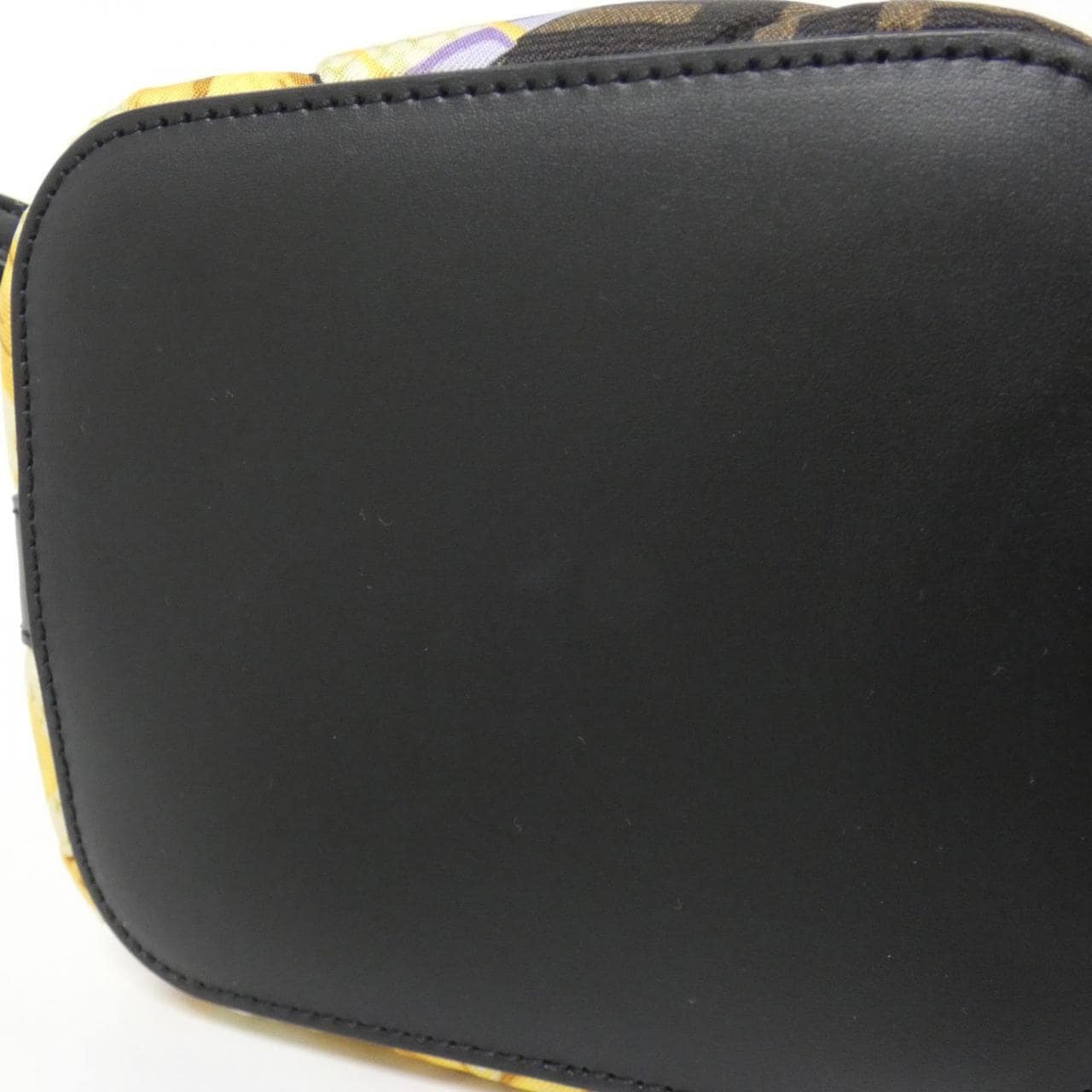 フェンディ ミニ モン トレゾール 8BS010 AKBA ショルダーバッグ