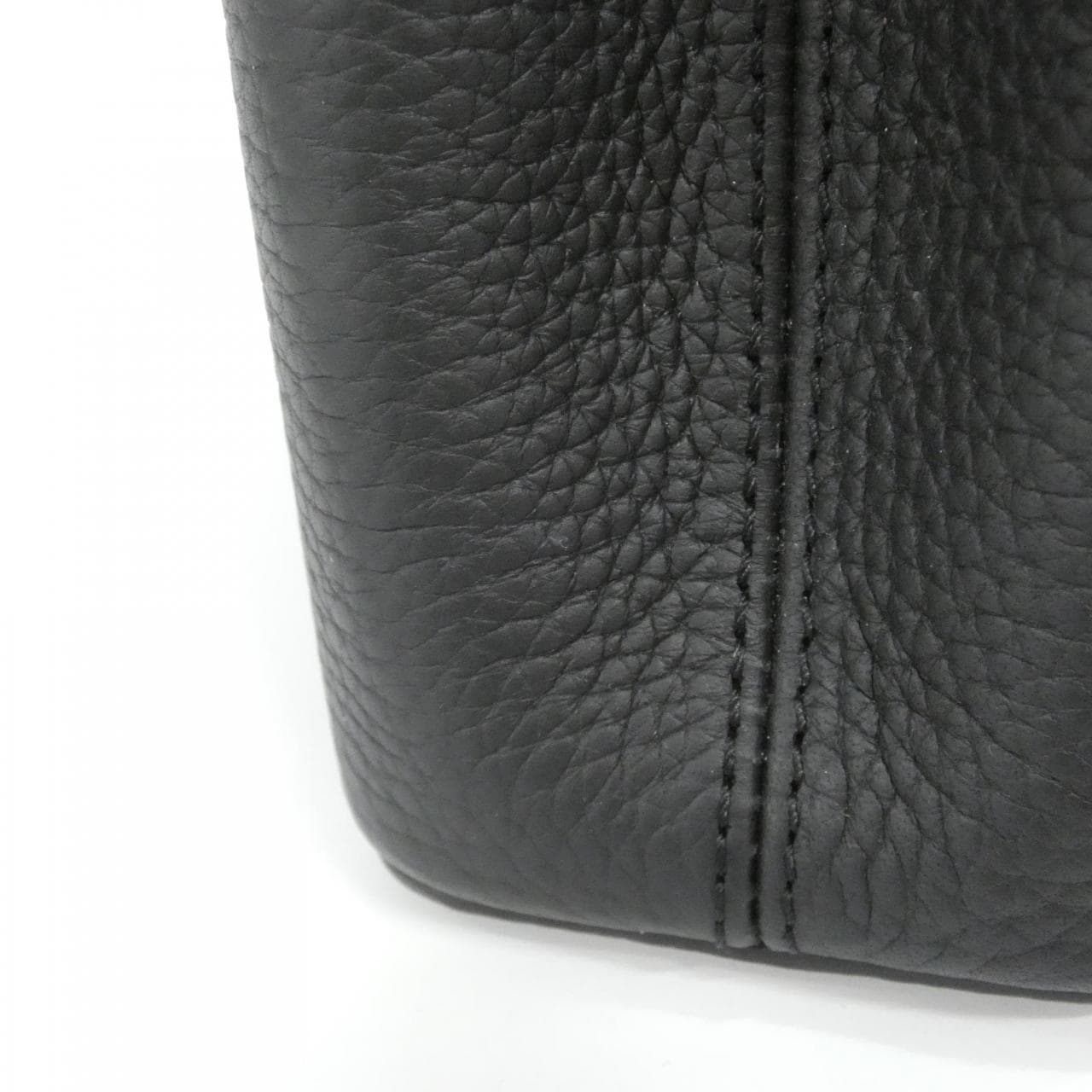 ルイヴィトン カプシーヌ MINI M11342 バッグ