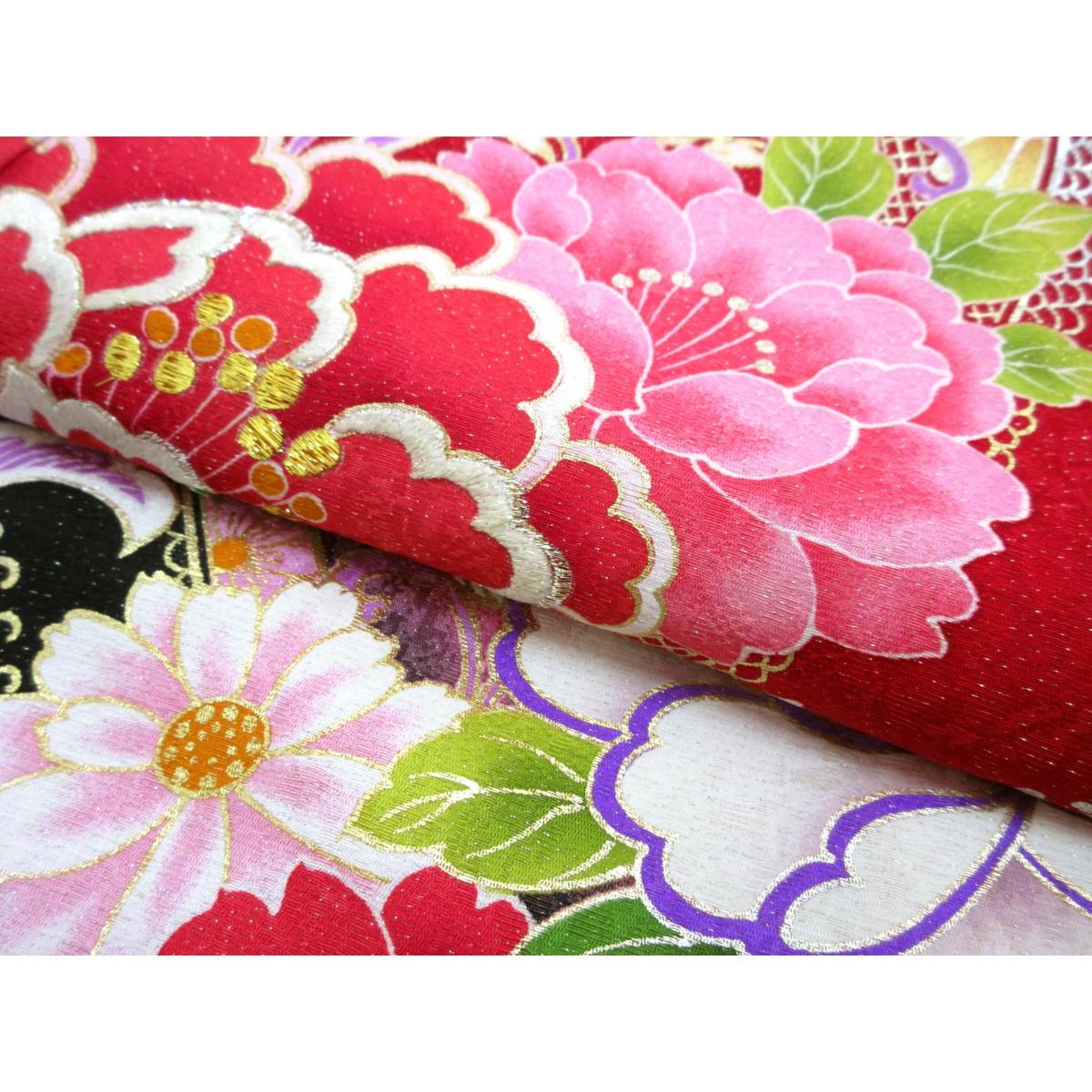 振袖　銀通しボカシ染　友禅金彩加工　刺繍入り