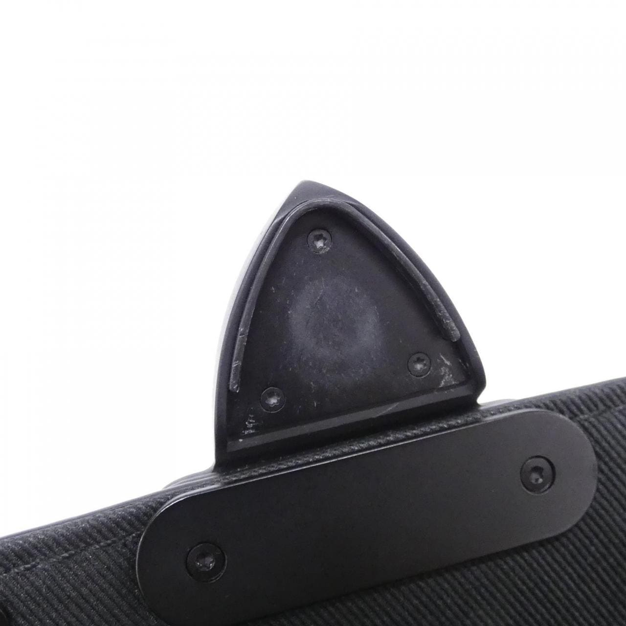 LOUIS VUITTON Taurillon Monogram竖版Trunk 可穿戴钱包 M82070 单肩包