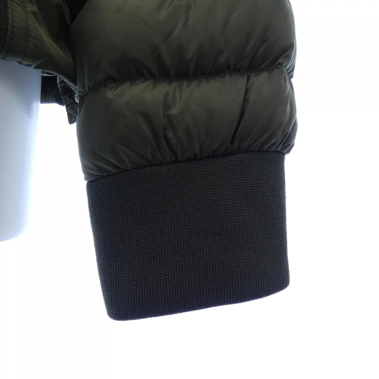 モンクレール MONCLER ダウンジャケット