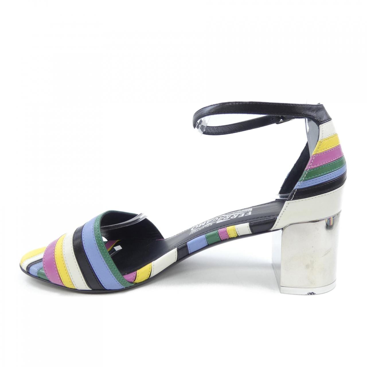 サルヴァトーレフェラガモ SALVATORE FERRAGAMO VARINA サンダル