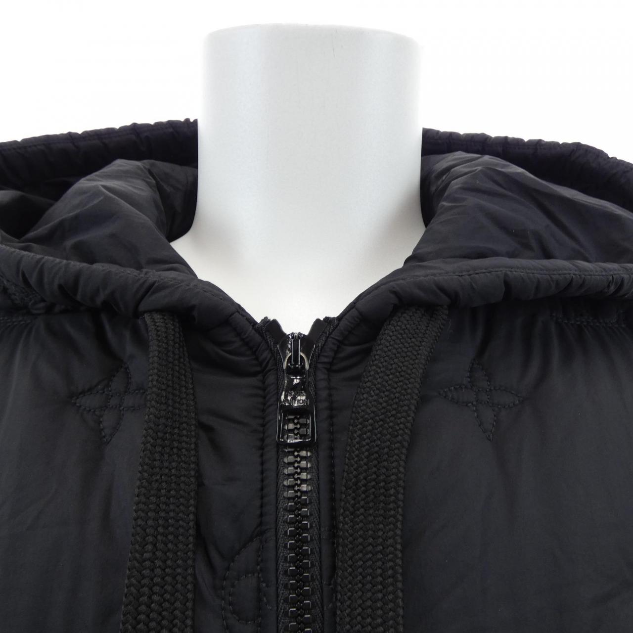 ルイヴィトン LOUIS VUITTON モノグラムキルテッドフーデッドブルゾン HQB44WDGD ジャケット