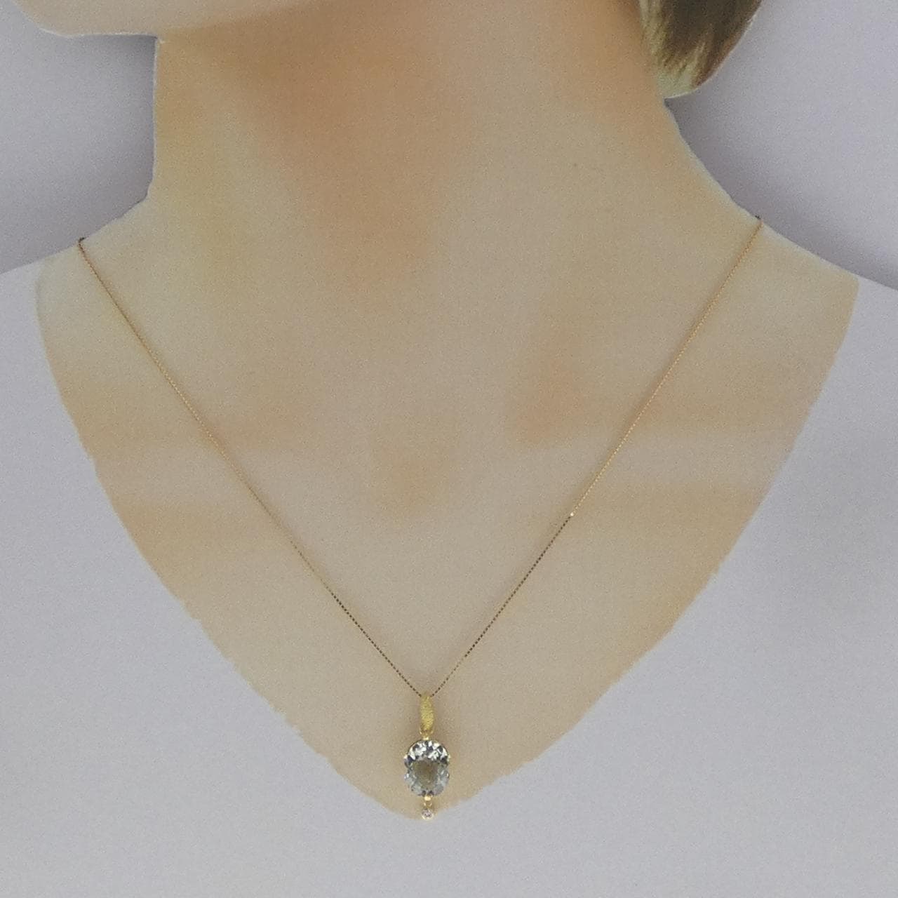 K18YG クオーツ ネックレス 3.26CT