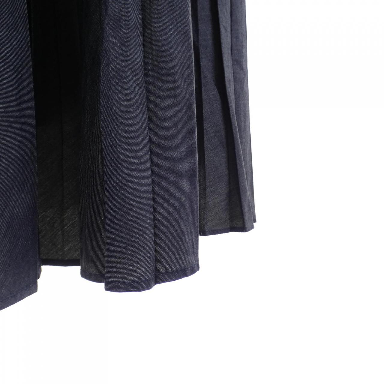 トゥービーシック TO BE CHIC スカート