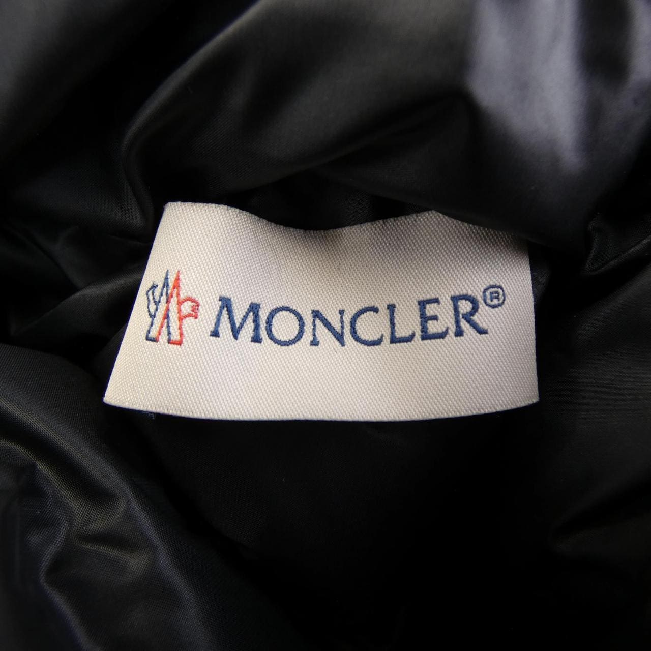 モンクレール MONCLER 20939B00030 ダウンジャケット