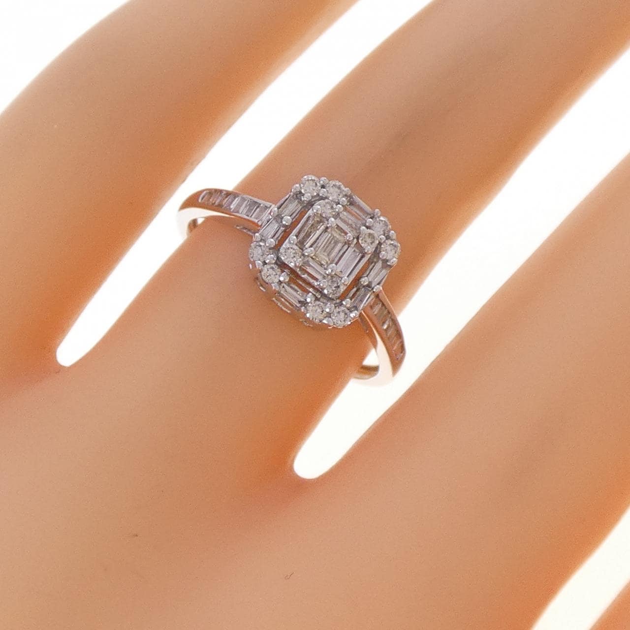 K18WG ダイヤモンド リング 0.30CT