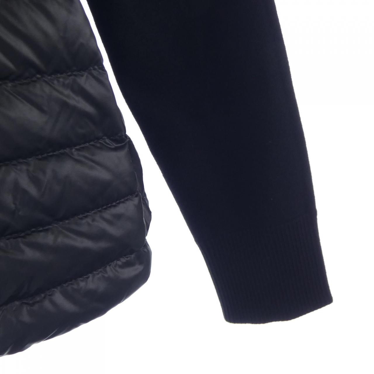 モンクレール MONCLER ダウンジャケット