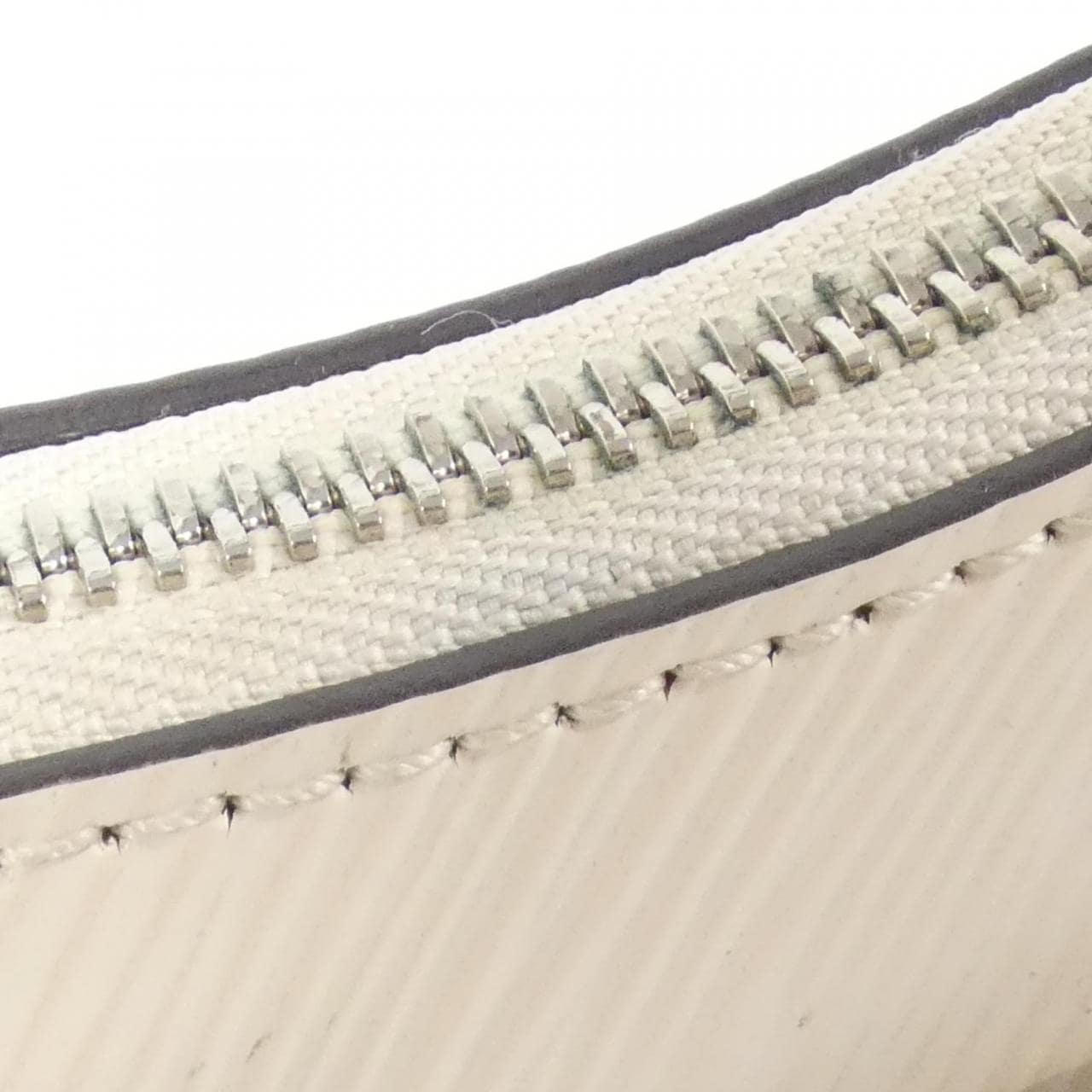 ルイヴィトン エピ マレリーニ M20999 ショルダーバッグ