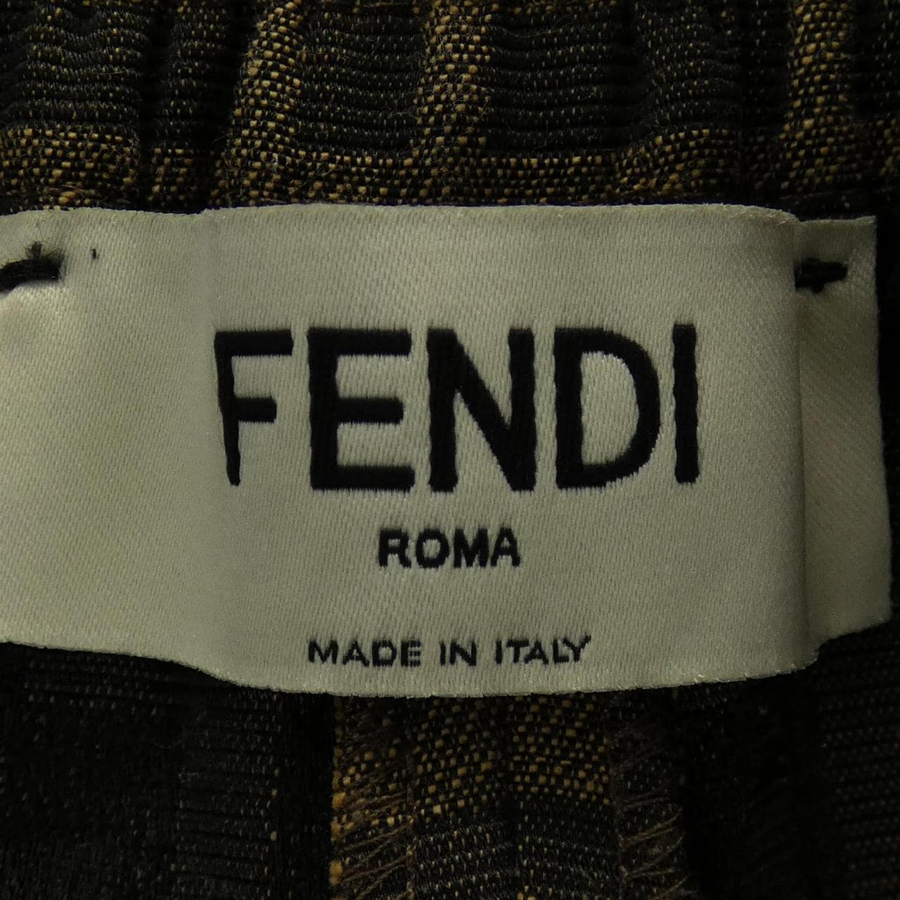 フェンディ FENDI FR6259 A5W3 ショートパンツ
