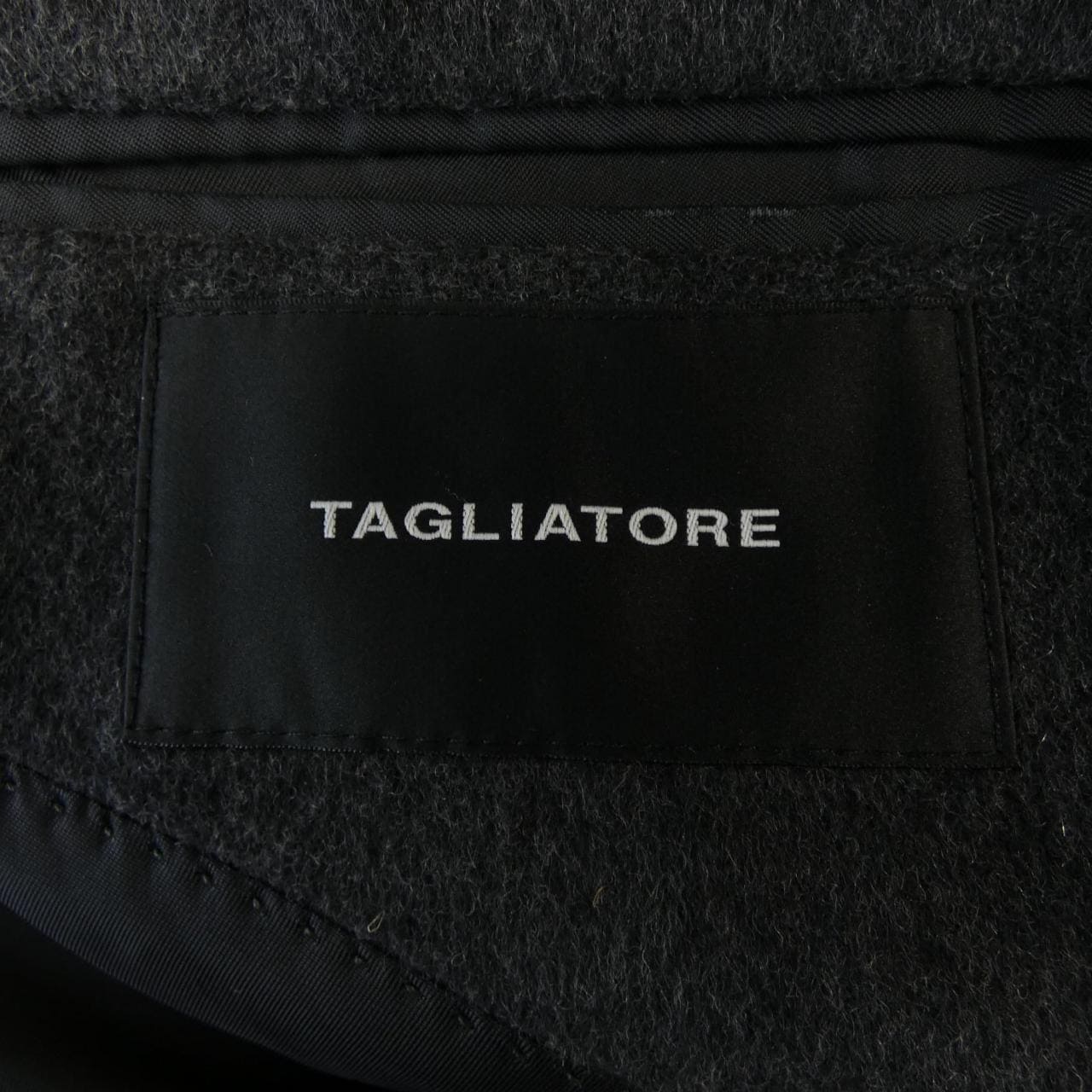 タリアトーレ TAGLIATORE コート