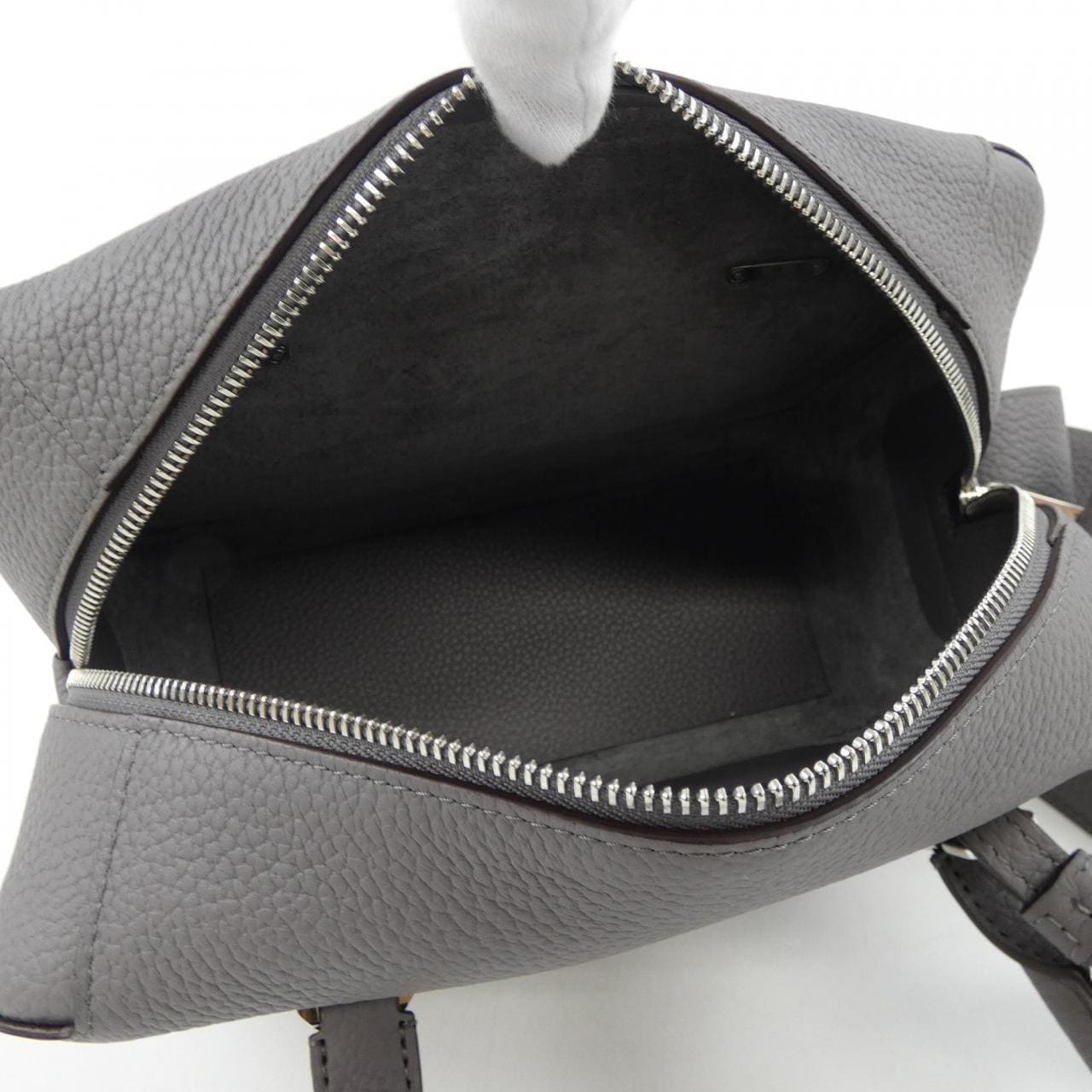 デルボー DELVAUX COOL BOX BAG